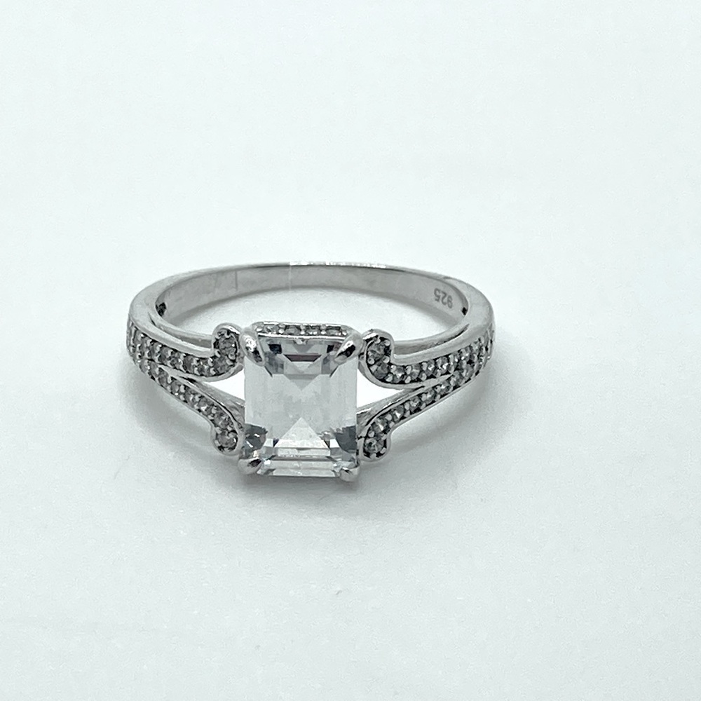 925 Sterling Silver Cubic Zirconia Cocktail Engagement Promise Ring Sz 8